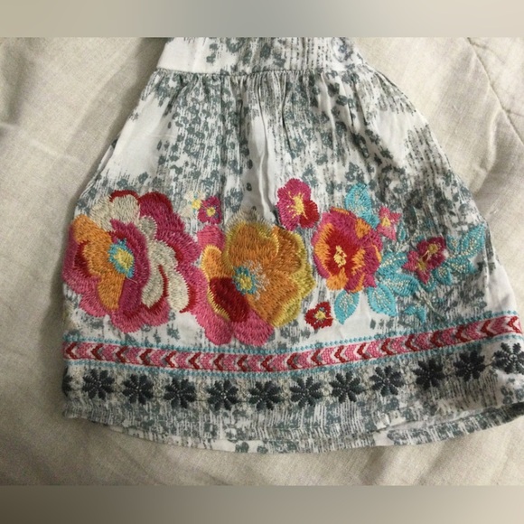 Savanna Jane Floral Embroidered Bell Sleeve Top Blouse Size S - Picture 11 of 12